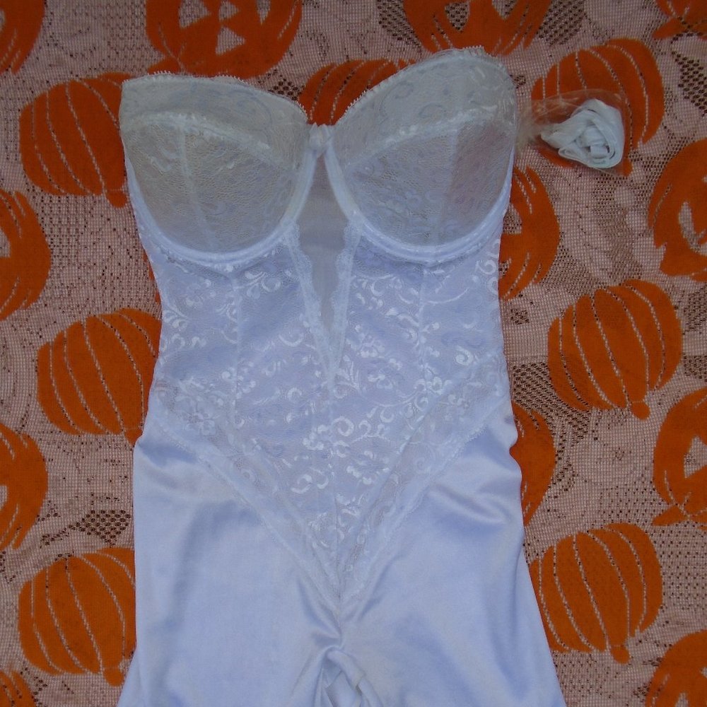 Vanity Fair Bra/Shapewear